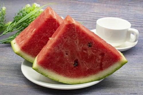 吃瓜有什么害处,揭秘网络舆论背后的健康隐患 第1张 吃瓜有什么害处,揭秘网络舆论背后的健康隐患 第1张